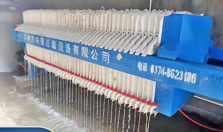 如何判斷污泥壓濾機濾板的質(zhì)量？